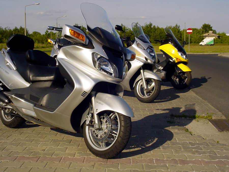 Test porównawczy mega skuterów Suzuki An Burgman 650